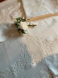 Lenzuolo matrimoniale in lino con pizzo e ricamo