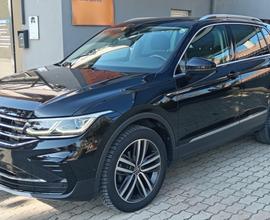 VOLKSWAGEN Tiguan 2.0 TDI 150 CV SCR DSG 4 Eleganc