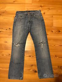 Jeans Lee con strappi