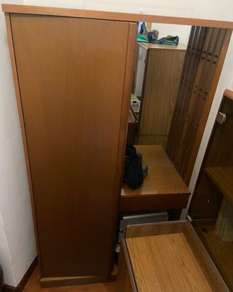 Mobiletti e Specchiera/appendiabiti in buono stato