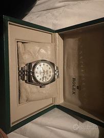 Rolex datejust quadrante madreperla e diamanti