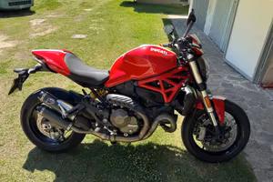 Ducati monster 821