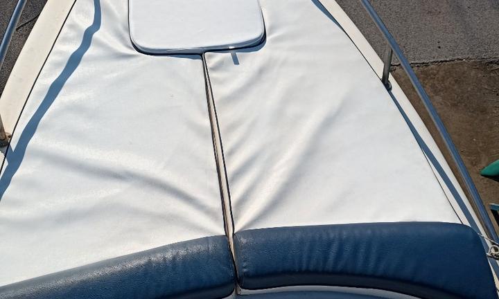 Barca bahia 20 cabin