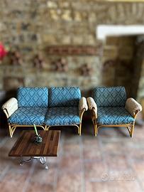 Divano + 2 Poltrone + Tavolino