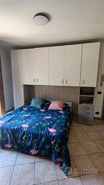 STRUTTURA ARMADIO+LETTO MATRIMONIALE +MATERASSI