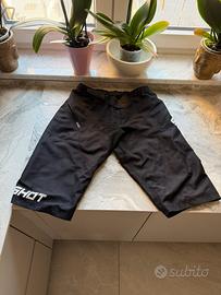Pantaloncini MTB Shot Neo Defender taglia 32 (M)
