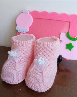 Scarpette neonato rosa lana baby fatte a mano