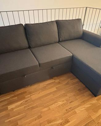 Divano letto con penisola e contenitore