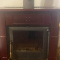 Stufa a legna  piazzetta ventilata Maiolica