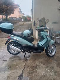 piaggio beverly 250