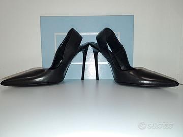 TACCHI A SPILLO PHILIPPE MODEL PARIS