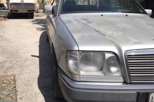 Merceses 200 CE