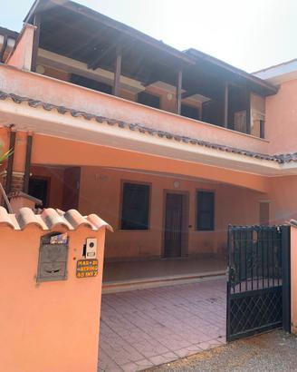 Torvaianica alta villa a schiera