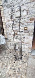 Contenitore colonna in ferro per videocassette