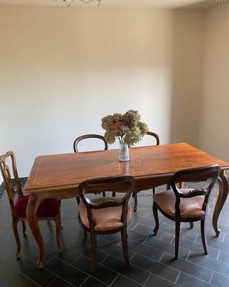 Tavolo legno con 5 sedie