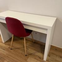 Scrivania -toiletta Ikea