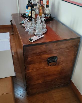Baule in legno massiccio
