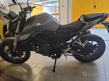 Honda Hornet 750 - 2023