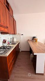 Cucina completa  di elettrodomestici,con penisola 