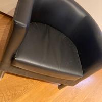 Poltrona nera ikea