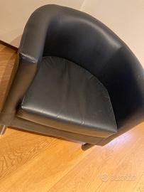 Poltrona nera ikea