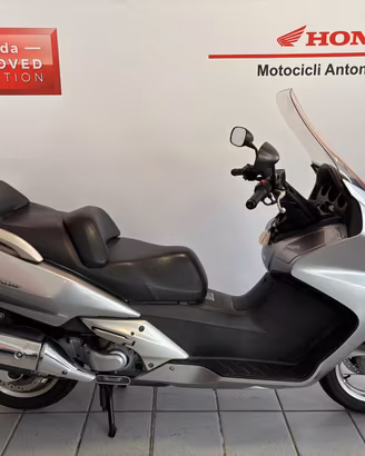 Honda Silver Wing 600