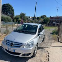 Mercedes-benz B 180 CDI Premium NEOPATENTATI