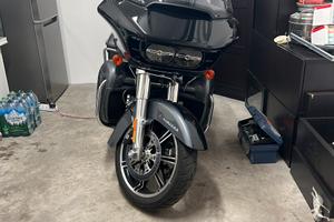 Road glide limited 114
