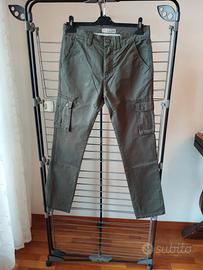pantaloni 