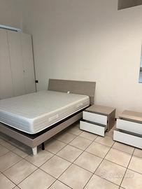 Camera matrimoniale pari al nuovo – set 400 €