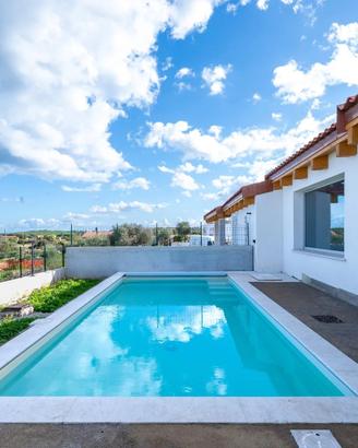 Villa centrale su unico livello con vista mare e p
