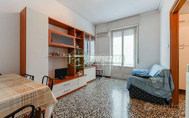 BILOCALE ALL'ULTIMO PIANO NEL CUORE DI ORENO