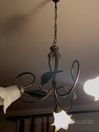 Lampadario in ferro battuto