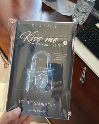Libro Kira Shell - Kiss me like you love me