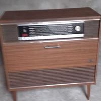 Radio /giradischi Grunding Como 5 anni 70