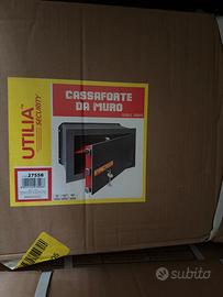 Cassaforte da muro utilia nuova
