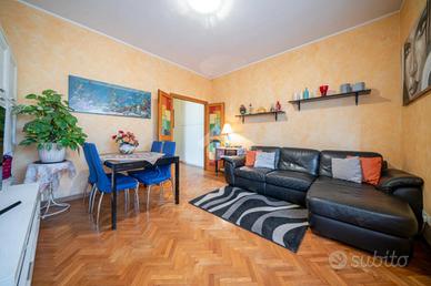3 LOCALI A REGGIO NELL'EMILIA