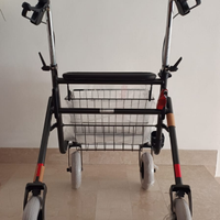 Deambulatore girello regolabile