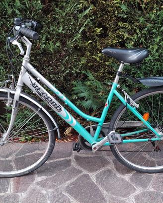 Bicicletta donna misura 28 con cambio