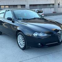 Alfa Romeo 147 1.6 16V TS 5P. Distinctive 45.000km
