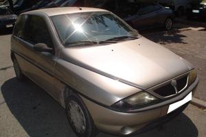 Lancia Y 1.1i cat Elefantino Blu