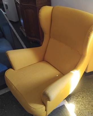 poltrona ikea gialla strandmon usata