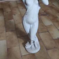 statuetta raffigurante una Venere