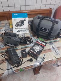 video camera  con borsa