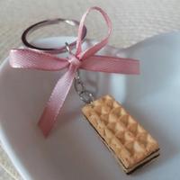 Portachiavi wafer al cioccolato in fimo