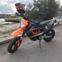 scarico akrapovic slip on-line per ktm 690 smc r