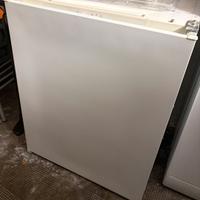 Congelatore da incasso Electrolux CI1001