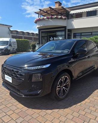 AUDI Q3 SPB 35 TDI S tronic S line edition