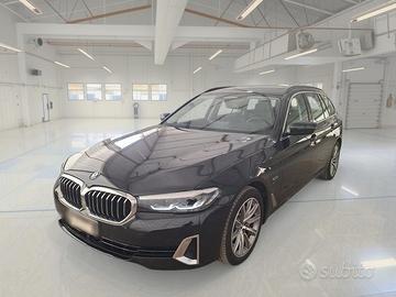 BMW 530 XDRIVE LUXURY AUTO TOURING STATION WAGON
