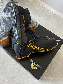 Scarpone sci alpinismo  Lasportiva stratos hibrid
